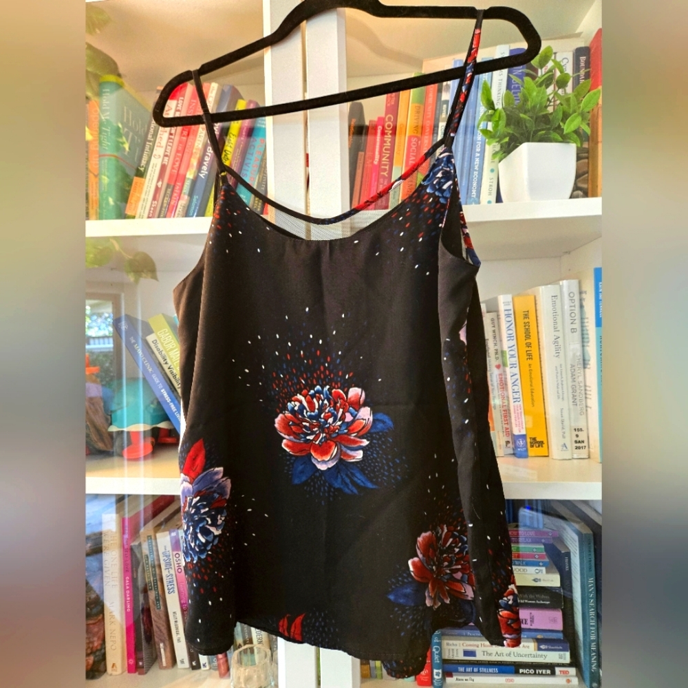 NWT Dex Black Floral Explosion Peony Camisole Sleeveless Top - Picture 3 of 12